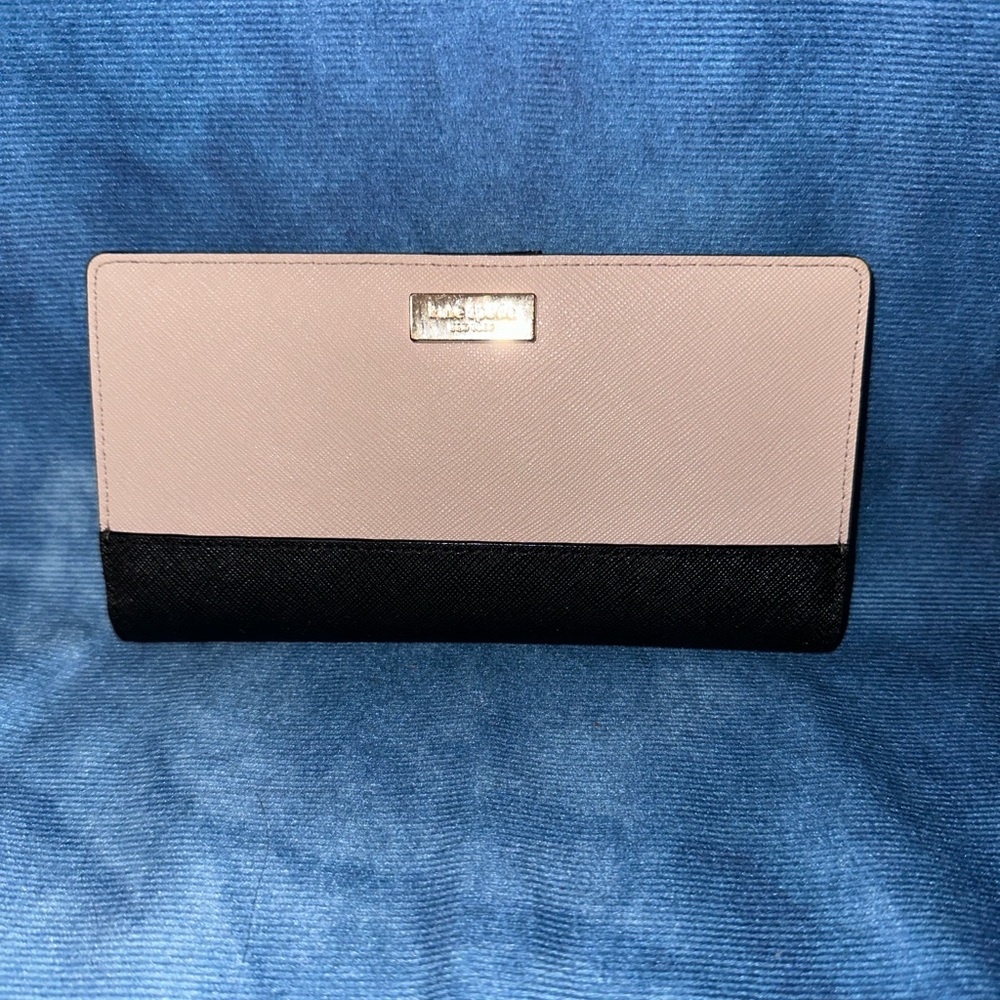 Beautiful Kate Spade wallet